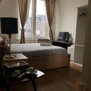 A'dam Rooftop Lux Bed & Breakfast